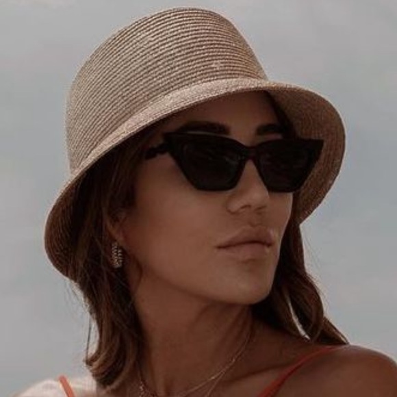 🦋 BLOGGERS FAVORITE 🦋 OFF-WHITE C/O VIRGIL ABLOH Nina Cat-Eye Sunglasses - Picture 13 of 14